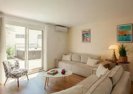 Maison Coeur De Village Avec Jacuzzi Ferienhaus *